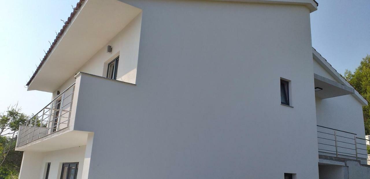 Holiday Apartments Cecilija Supetarska Draga Exterior photo